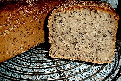 Mein Roggensauerteigbrot mit Sesamkruste 6