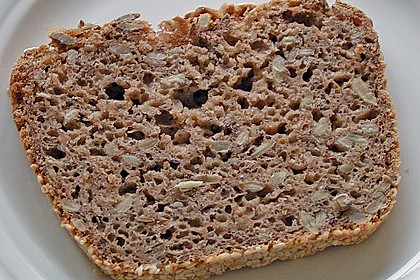 Mein Roggensauerteigbrot mit Sesamkruste 3