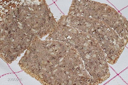 Mein Roggensauerteigbrot mit Sesamkruste 13