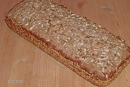 Mein Roggensauerteigbrot mit Sesamkruste 19