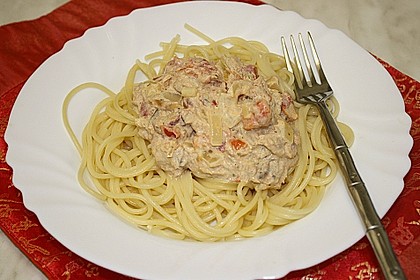 Spaghetti mit Frischk&auml;se - Thunfisch - Sauce 19