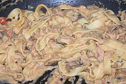 Spaghetti mit Frischk&auml;se - Thunfisch - Sauce 21