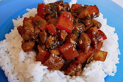 Asia - Hähnchenbrust in pikanter Gemüse - Sauce 4