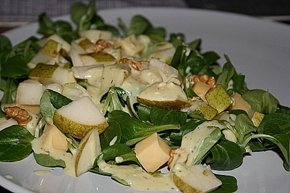 Herbstlicher Salat mit Birnen und K&auml;se 3