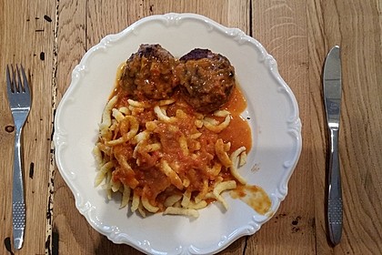 Hackbällchen in Paprikarahmsauce 22