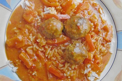 Hackbällchen in Paprikarahmsauce 80