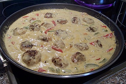 Hackbällchen in Paprikarahmsauce 64