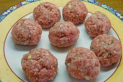 Hackbällchen in Paprikarahmsauce 76