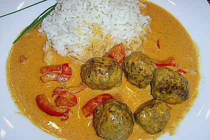 Hackbällchen in Paprikarahmsauce 23