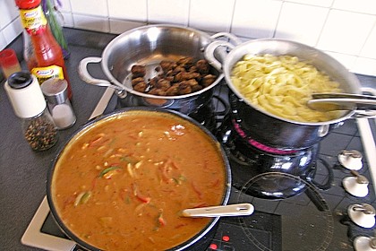 Hackbällchen in Paprikarahmsauce 65