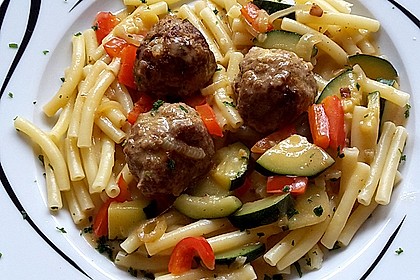 Hackbällchen in Paprikarahmsauce 5
