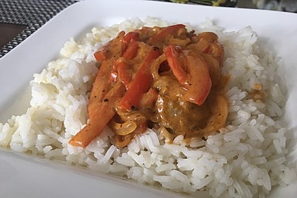 Hackbällchen in Paprikarahmsauce 41
