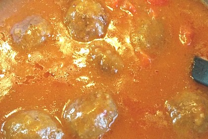 Hackbällchen in Paprikarahmsauce 71