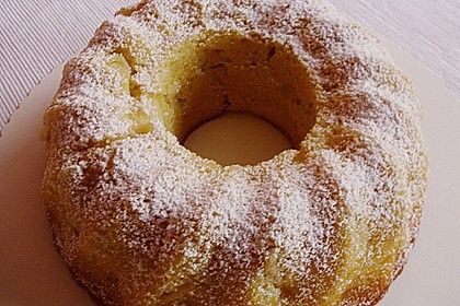 Buttermilch - Apfel - Guglhupf 22