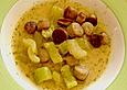 Gurkensuppe mit frischer Bratwurst