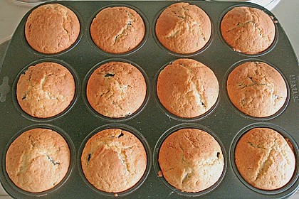 Mile high Blueberry Muffins 90
