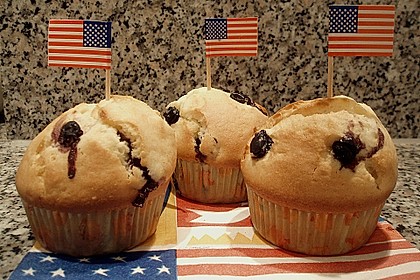 Mile high Blueberry Muffins 36