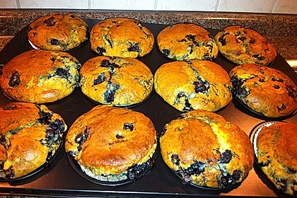 Mile high Blueberry Muffins 137