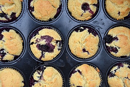 Mile high Blueberry Muffins 93