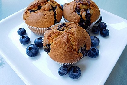 Mile high Blueberry Muffins 1