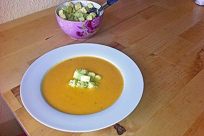 Möhrensüppchen mit Ingwer und Avocado 6