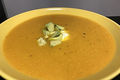 Möhrensüppchen mit Ingwer und Avocado 26