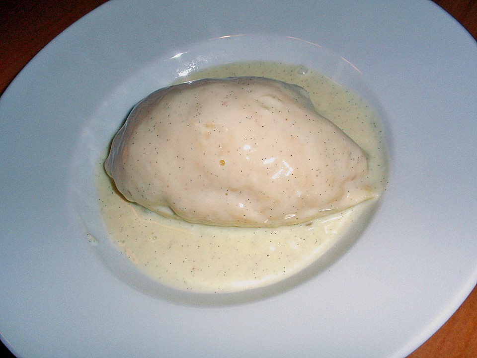 Dampfnudeln mit Vanillesoße (Rezept mit Bild) von käsespätzle | Chefkoch.de