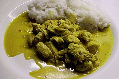 Sahniges H&auml;hnchencurry (scharf)