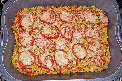 Bunter Gem&uuml;seauflauf mit Paprika, Champignons, Schinken und Reis