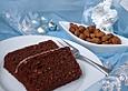 Gl&uuml;hweinkuchen mit gebrannten Mandeln