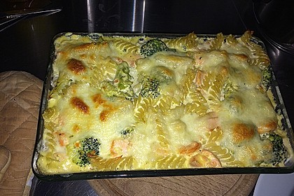 Nudel - Lachs - Brokkoli - Auflauf 8