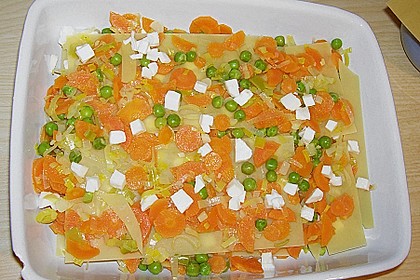 Bunte Gem&uuml;se - Lasagne mit K&auml;seso&szlig;e