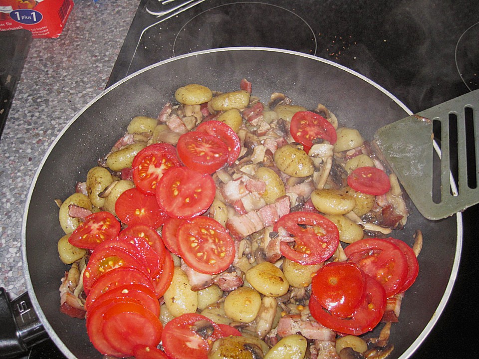 Gnocchi in Tomaten - Champignon - Pfanne (Rezept mit Bild) | Chefkoch.de