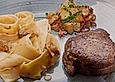 Rinderfilet im Steinpilz - Bett