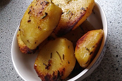 Rosmarinkartoffeln 59