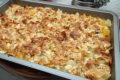 Blechkuchen mit Obst