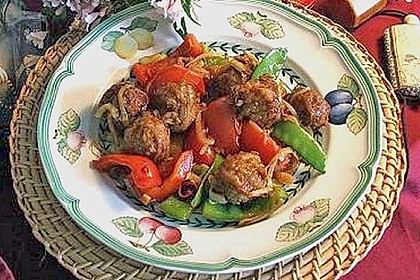 Albertos Fleischb&auml;llchen mit Limetten