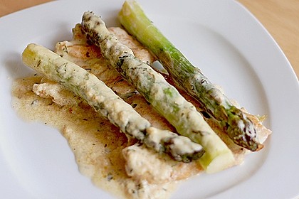Albertos gr&uuml;ner Spargel mit Parmesancreme 12