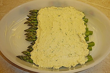 Albertos gr&uuml;ner Spargel mit Parmesancreme 21