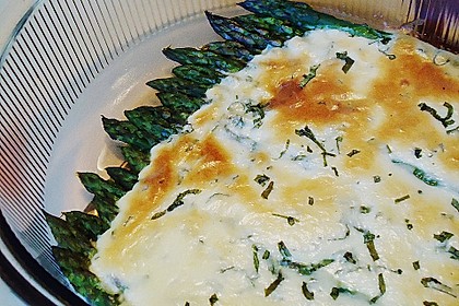 Albertos gr&uuml;ner Spargel mit Parmesancreme 26