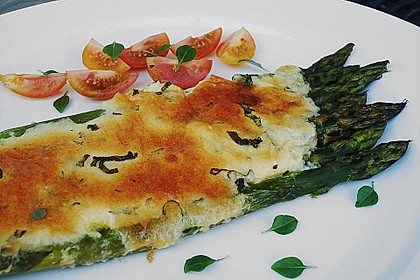 Albertos gr&uuml;ner Spargel mit Parmesancreme 27