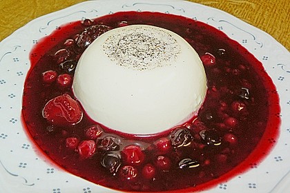 Panna Cotta mit Gl&uuml;hweinbeeren 2