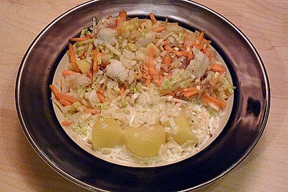 Heilbutt im Gem&uuml;sebett mit Senfsauce und kleinen Kartoffeln 1