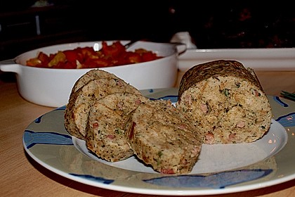 Gefüllter Gänsebraten mit Serviettenknödeln 4