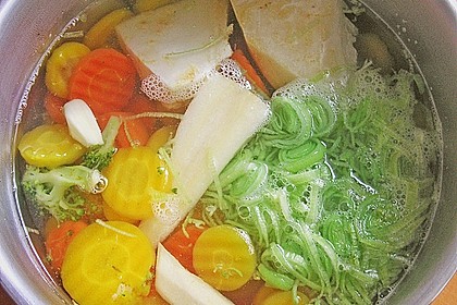 Pürierte Gemüsecremesuppe 4