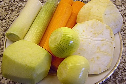 Pürierte Gemüsecremesuppe 6