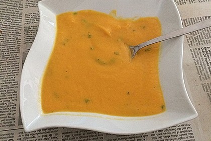 Feine Karottensuppe 2