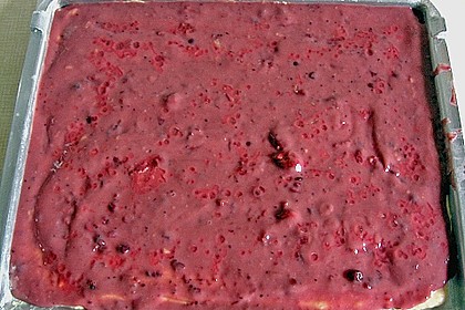 Rot Gr&uuml;tze - Butterkuchen mit Marzipan