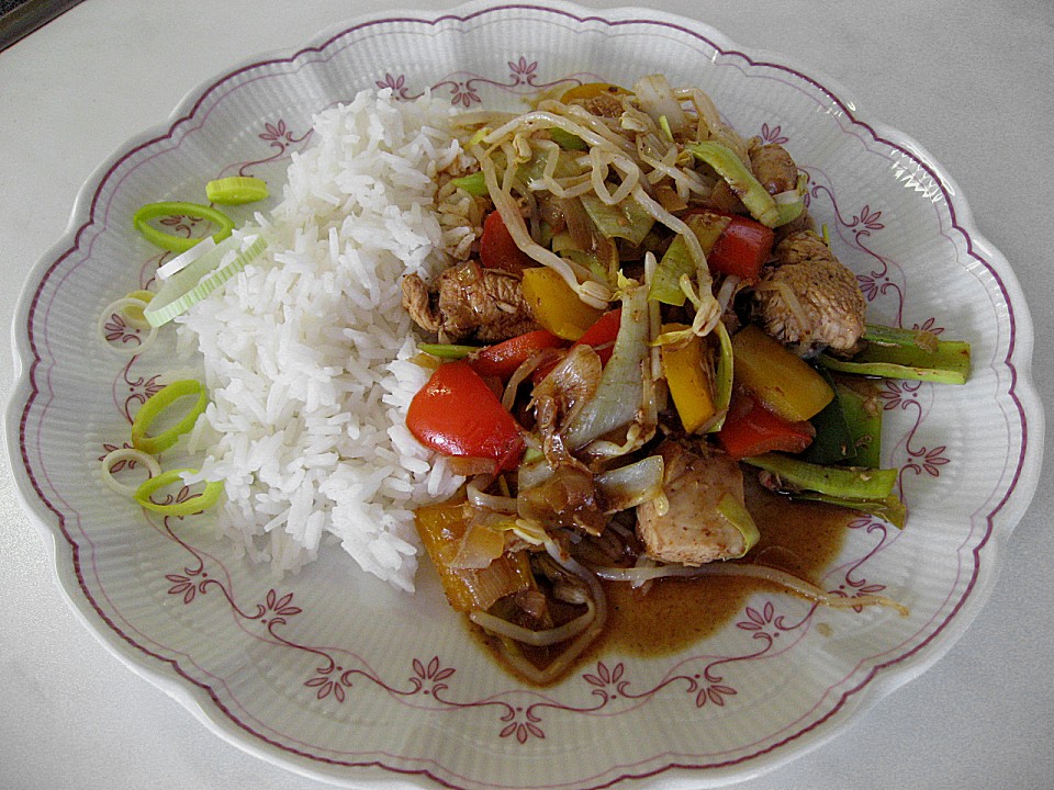 Asiatische Gemüsepfanne mit Reis (Rezept mit Bild) | Chefkoch.de