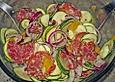 Zucchinisalat mit Salami